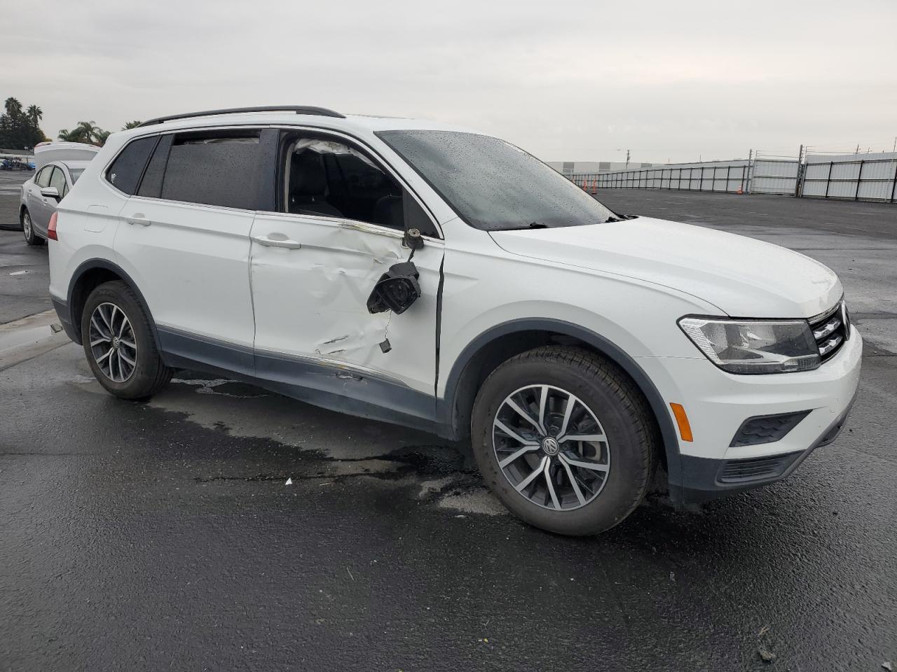 VOLKSWAGEN TIGUAN SE