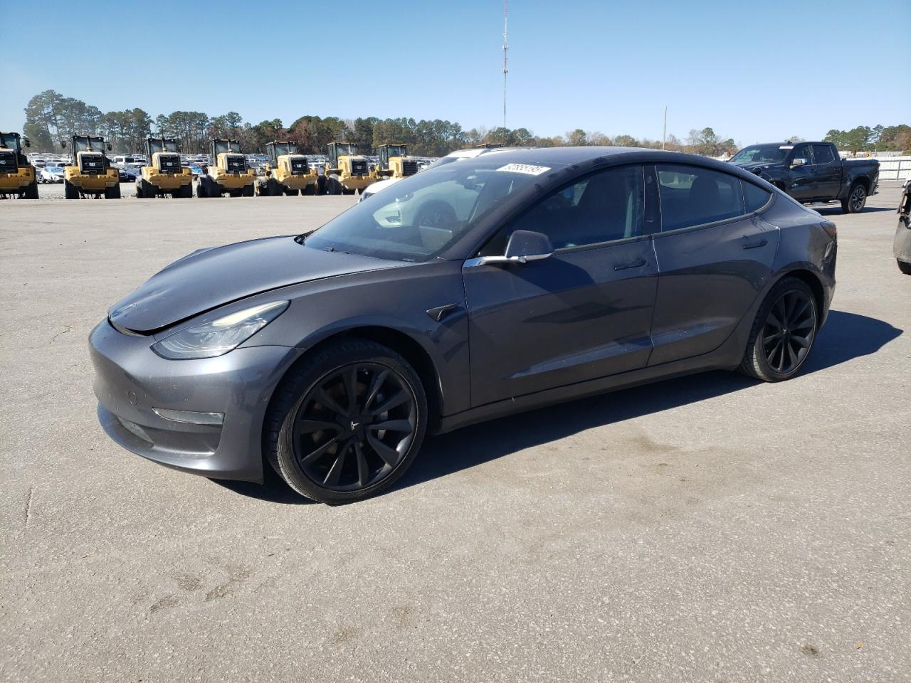 TESLA MODEL 3