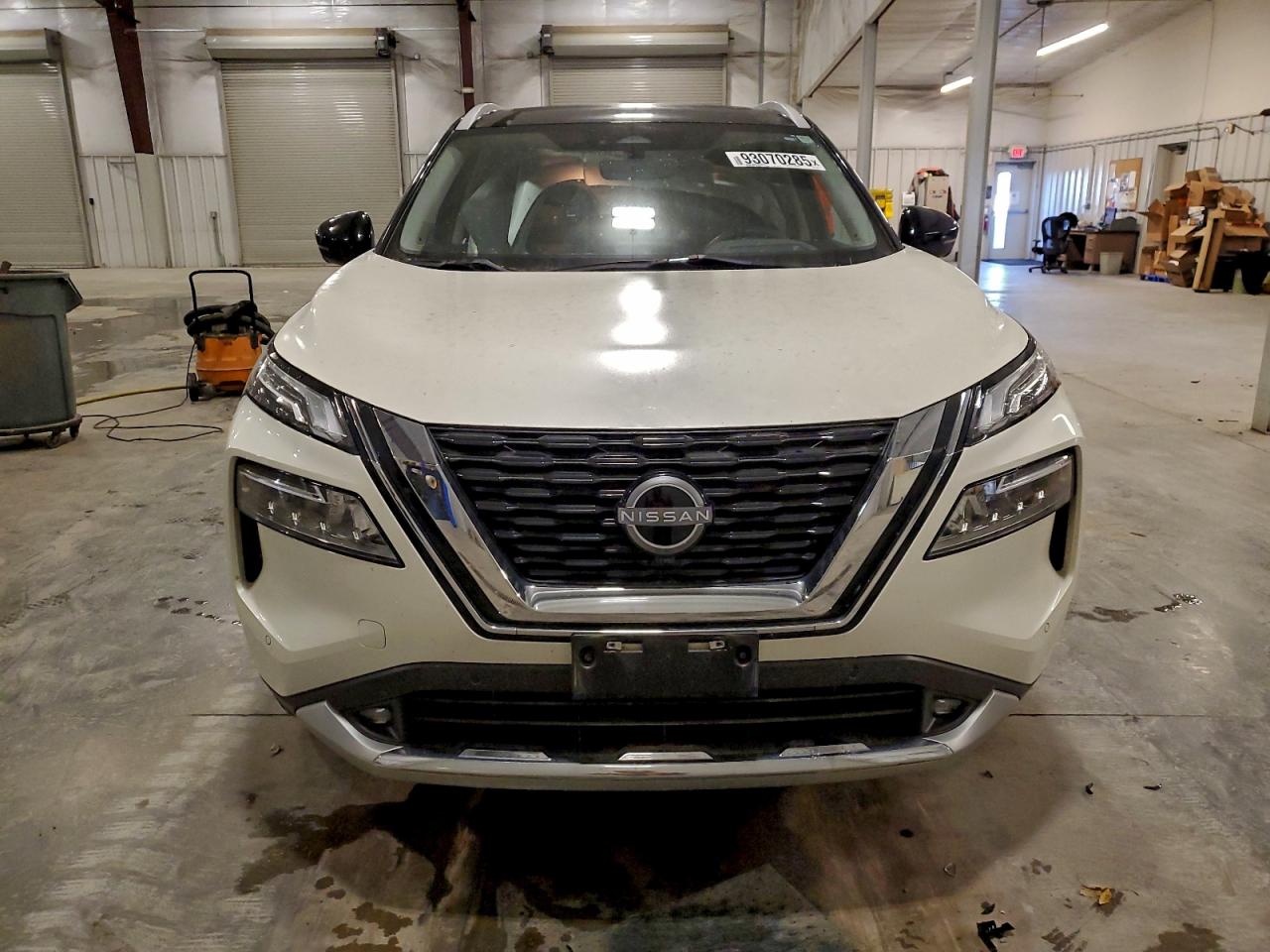 NISSAN ROGUE PLATINUM