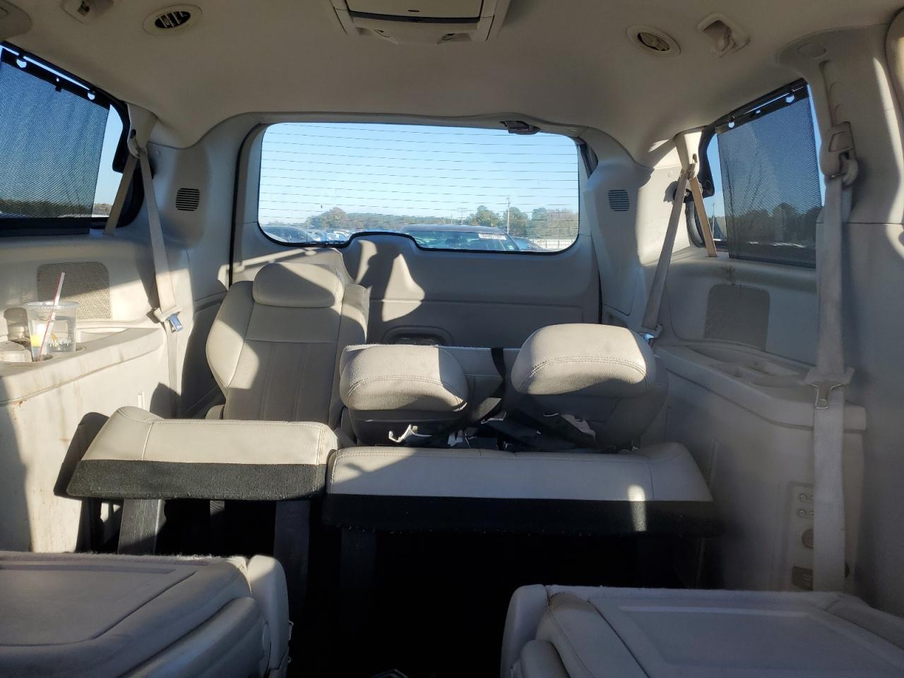 CHRYSLER TOWN & COUNTRY TOURING