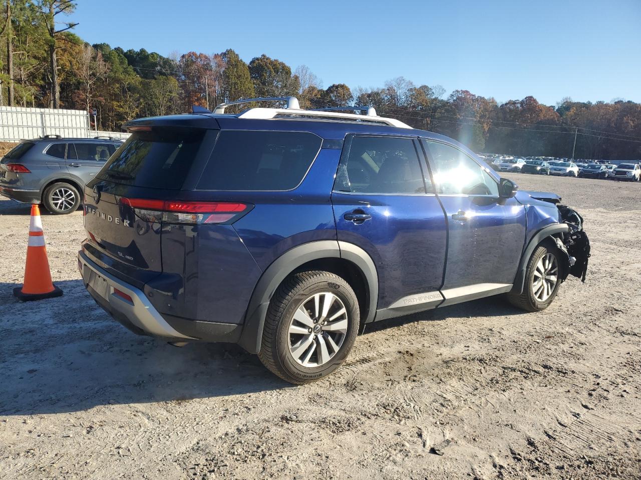 NISSAN PATHFINDER SL