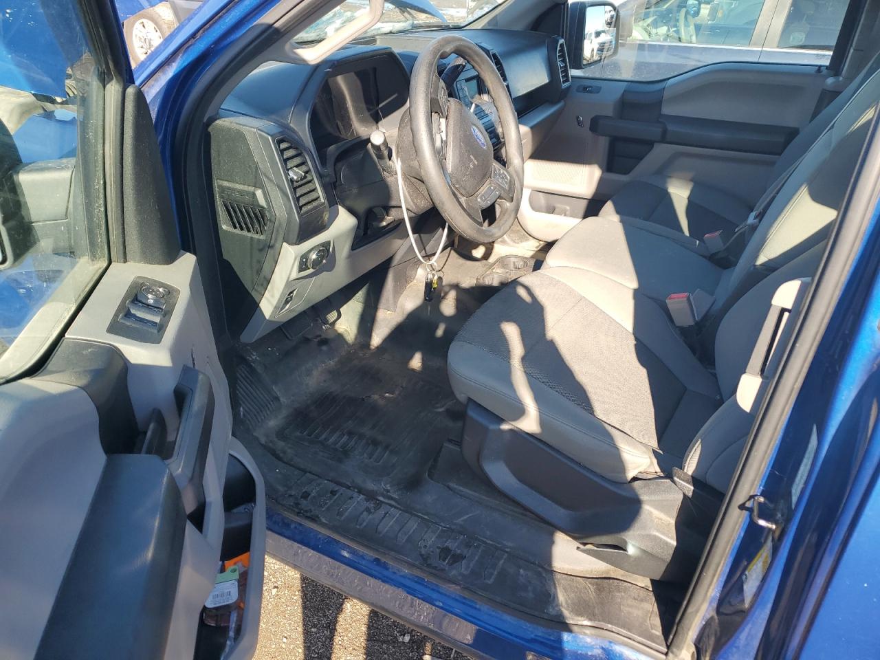 FORD F-150 SUPER CAB