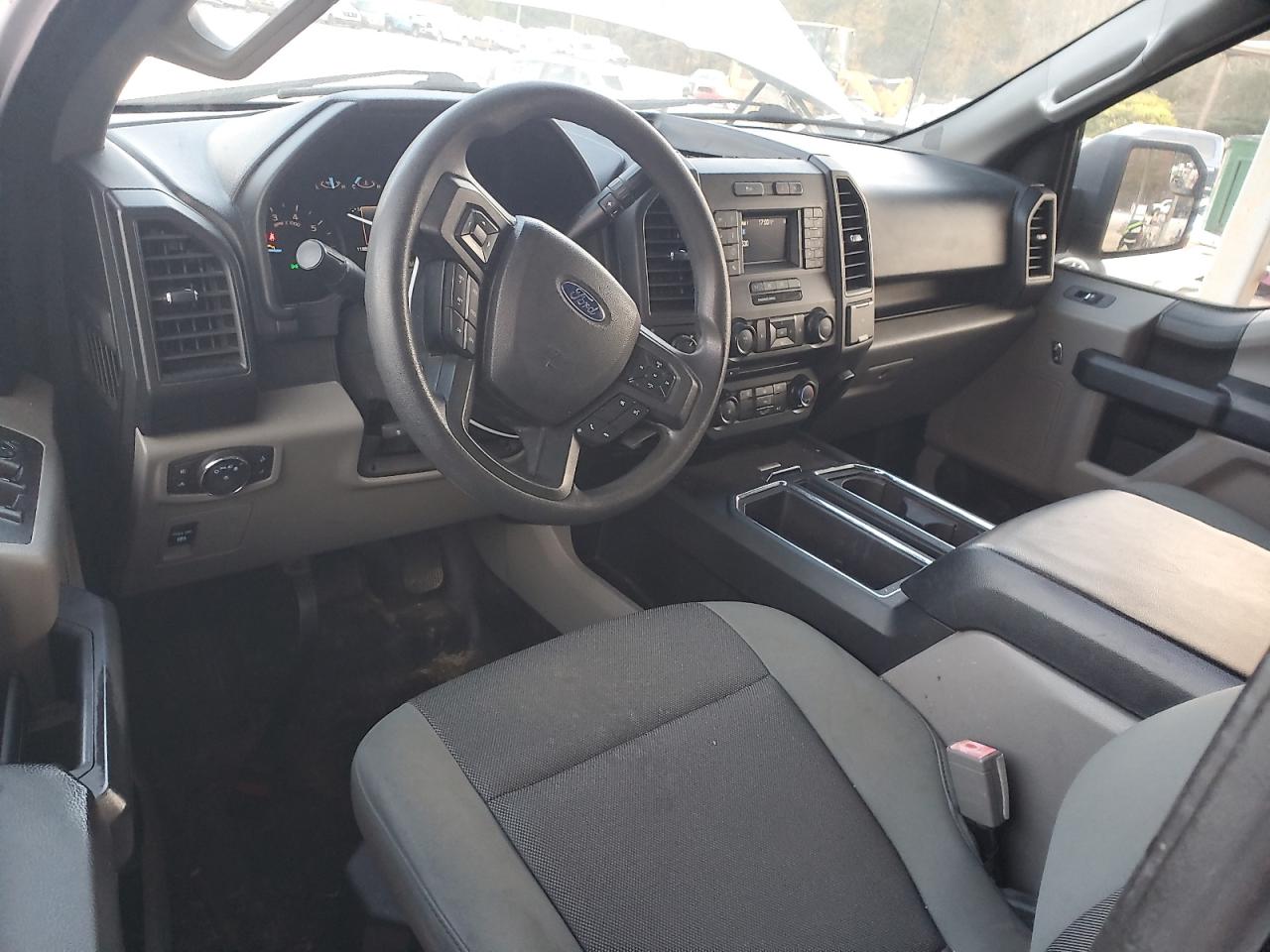 FORD F-150 SUPER CAB