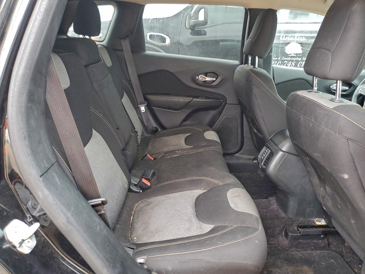 JEEP GRAND CHEROKEE SPORT