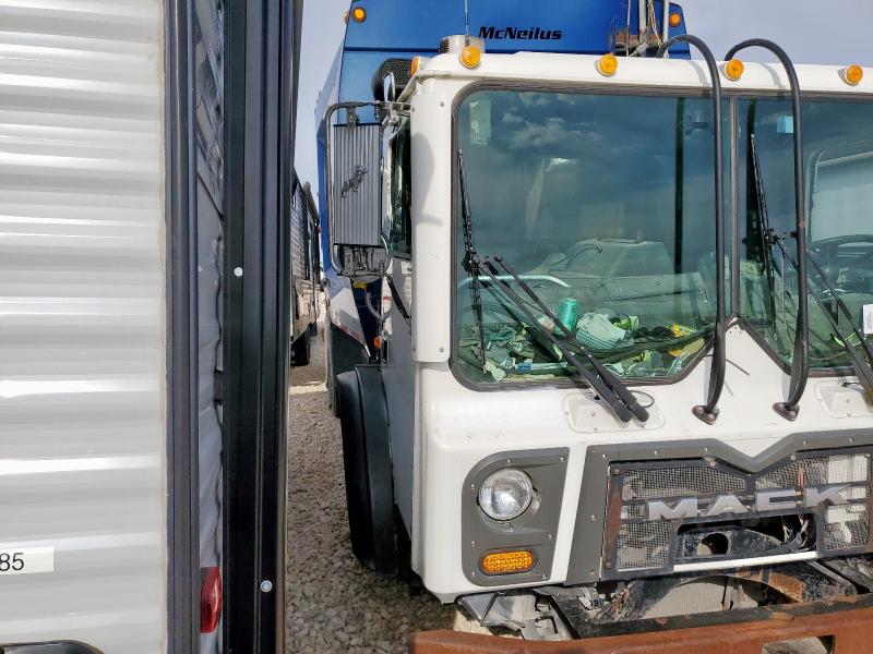 2017 MACK 600 MRU600 #3298000056