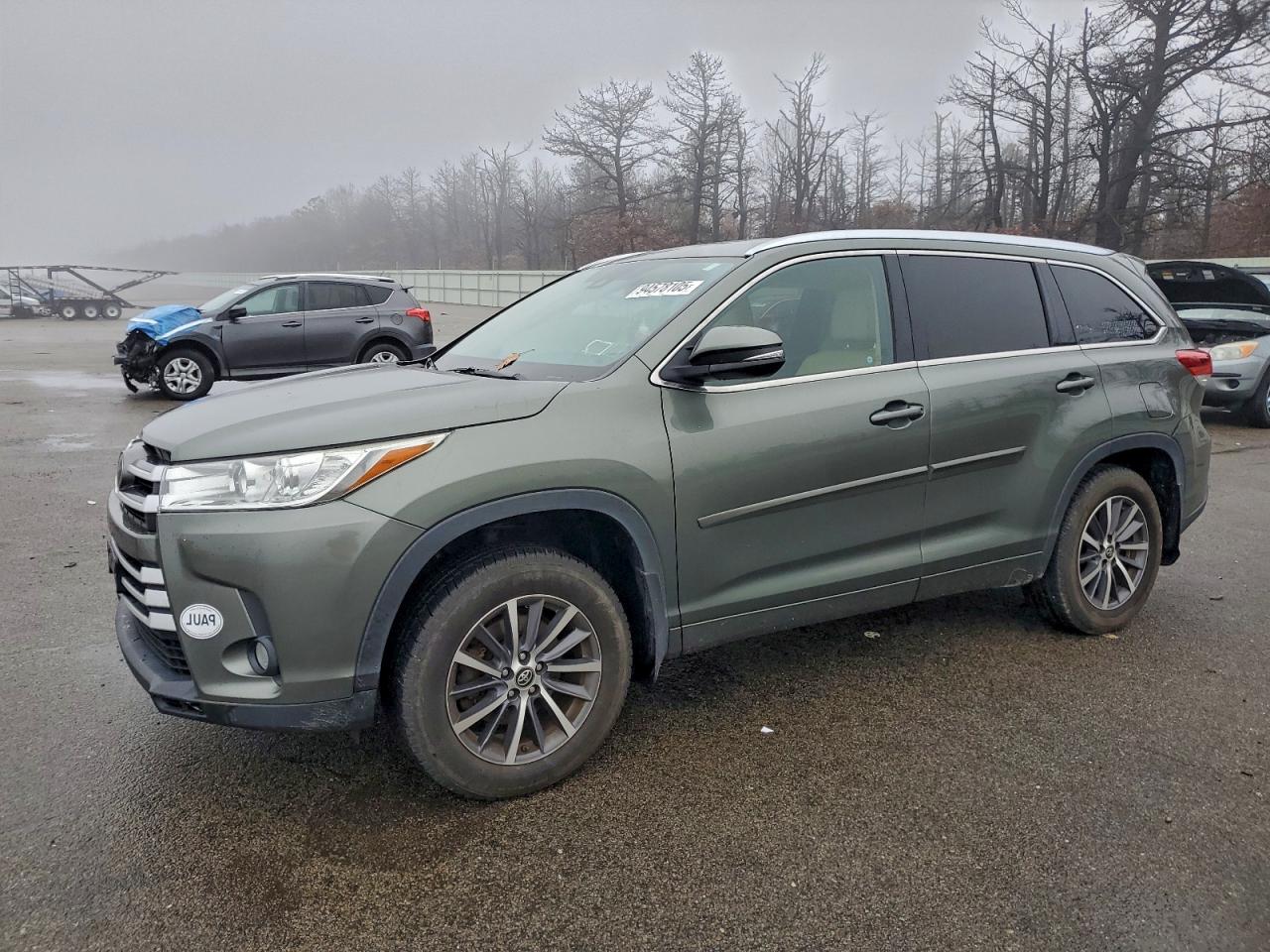 TOYOTA HIGHLANDER SE