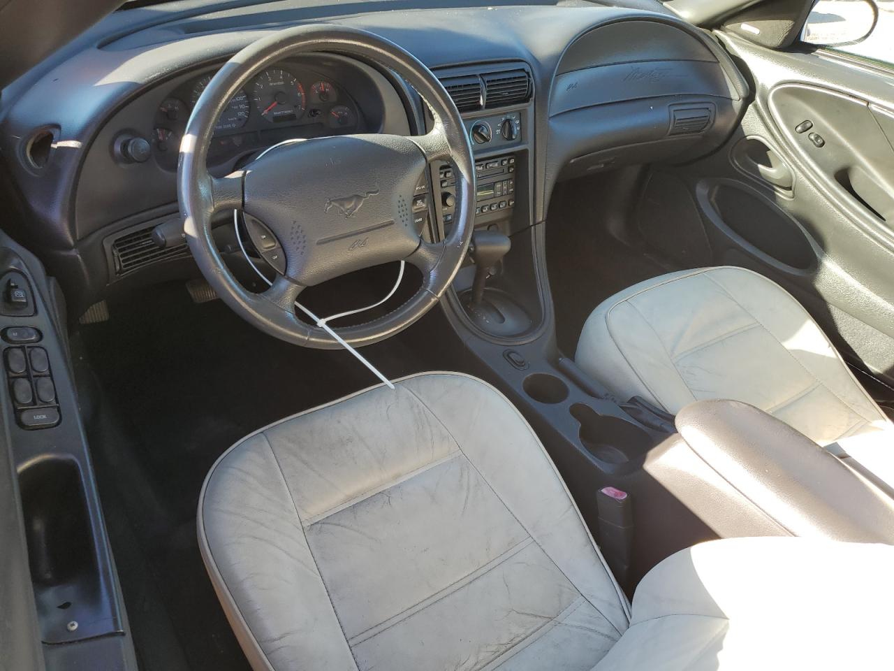 Lot #3301854970 2001 FORD MUSTANG