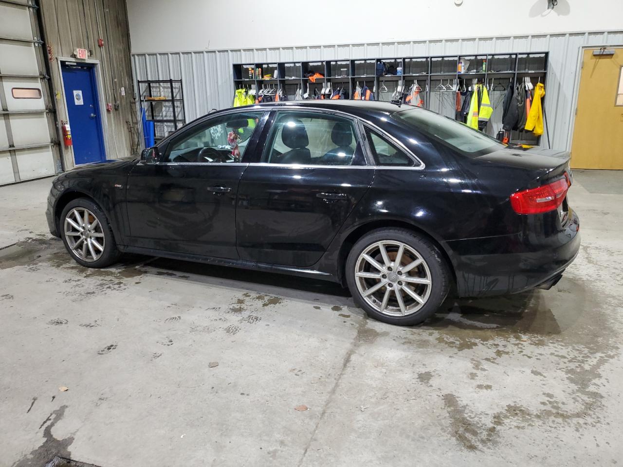 AUDI A4 PREMIUM PLUS S-LINE