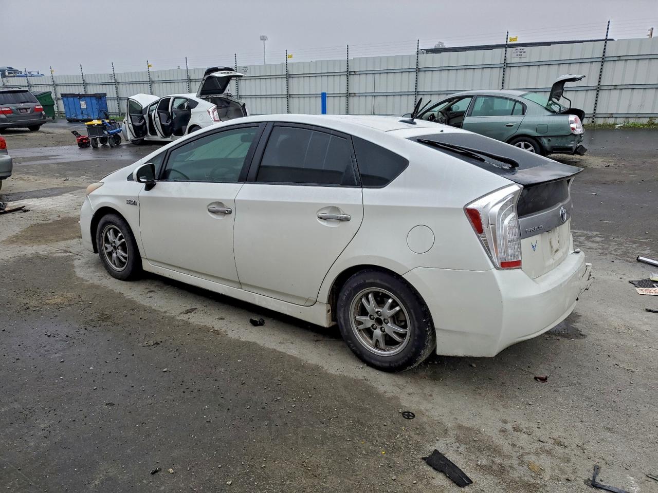 TOYOTA PRIUS PLUG