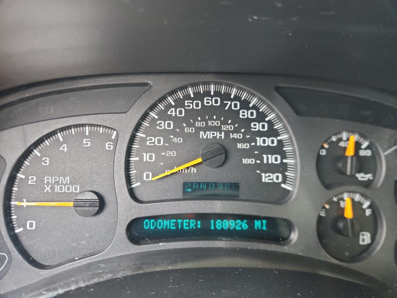 Lot #3309788332 2004 GMC YUKON