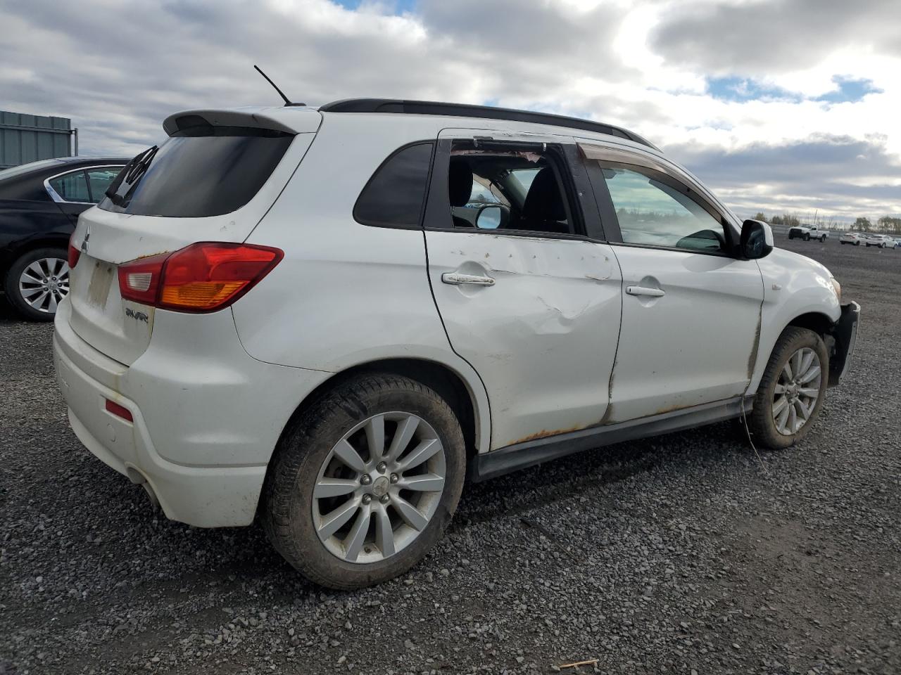 MITSUBISHI OUTLANDER GT