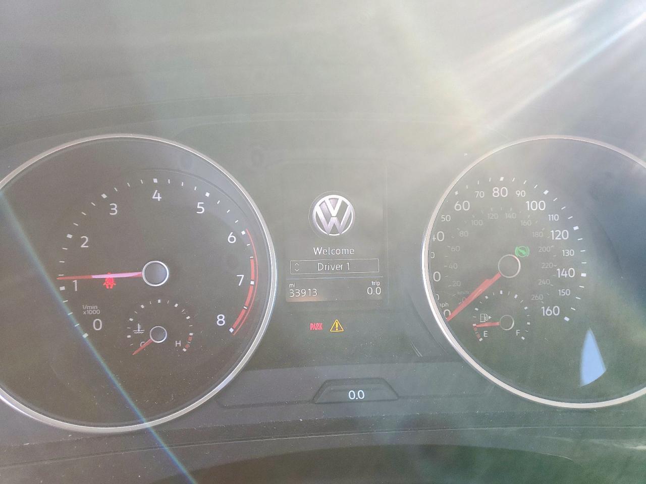 VOLKSWAGEN TIGUAN SE