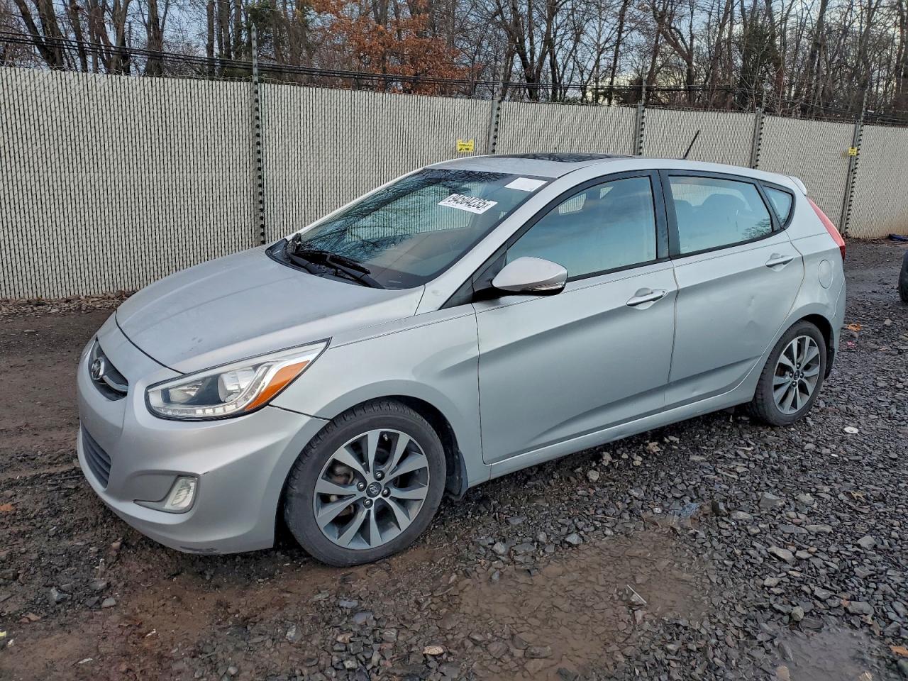 Lot #3301688642 2015 HYUNDAI ACCENT GLS