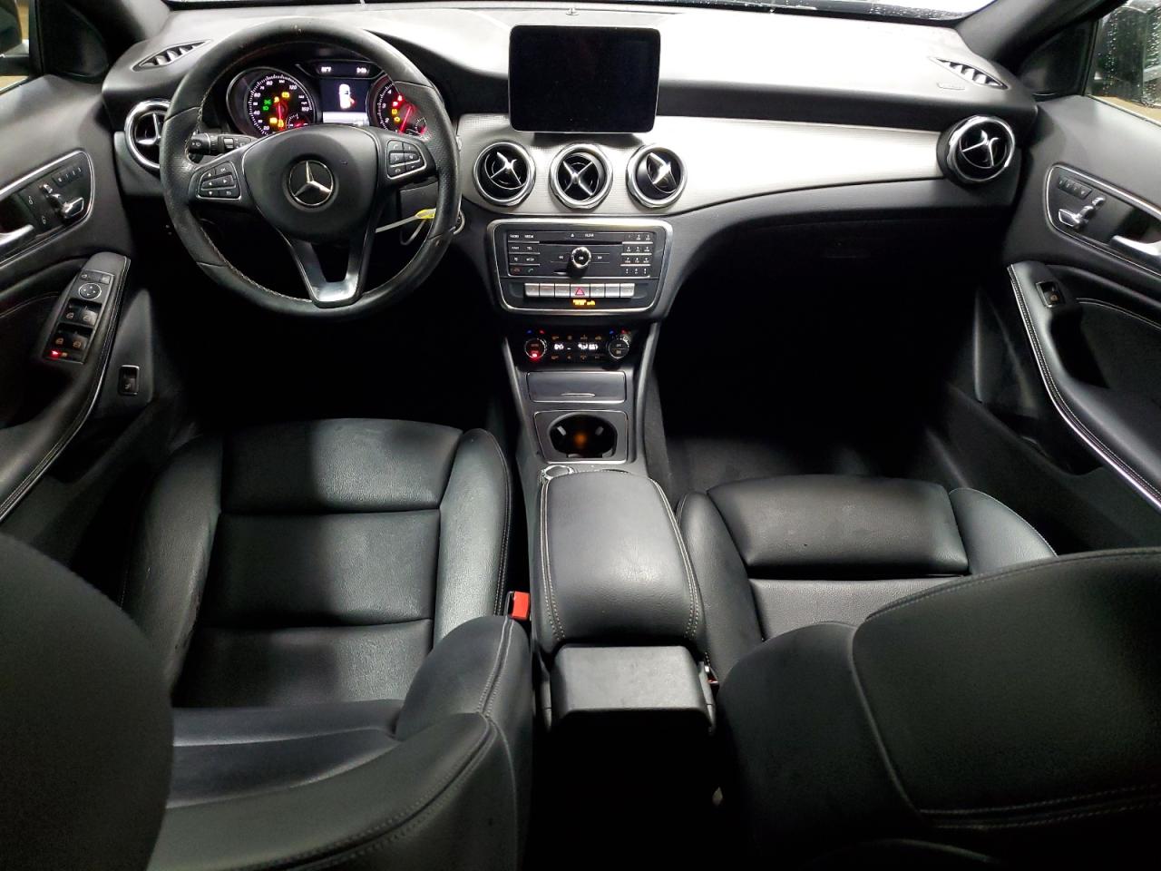 MERCEDES-BENZ GLA-CLASS 250