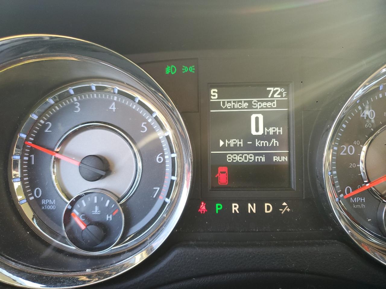 CHRYSLER TOWN & COUNTRY TOURING L