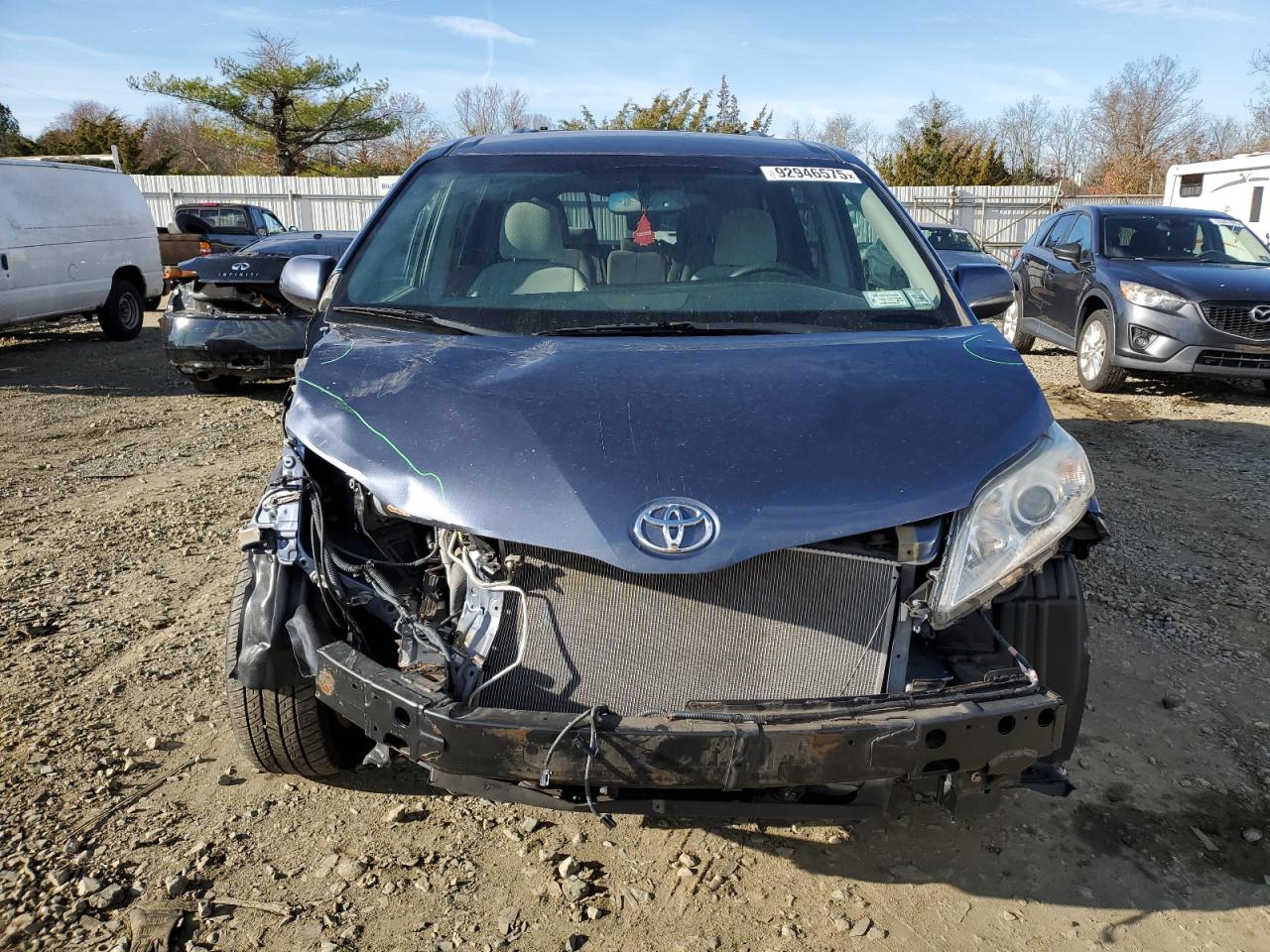 Lot #3298105174 2015 TOYOTA SIENNA LE