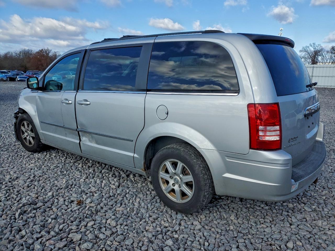 CHRYSLER TOWN & COUNTRY TOURING