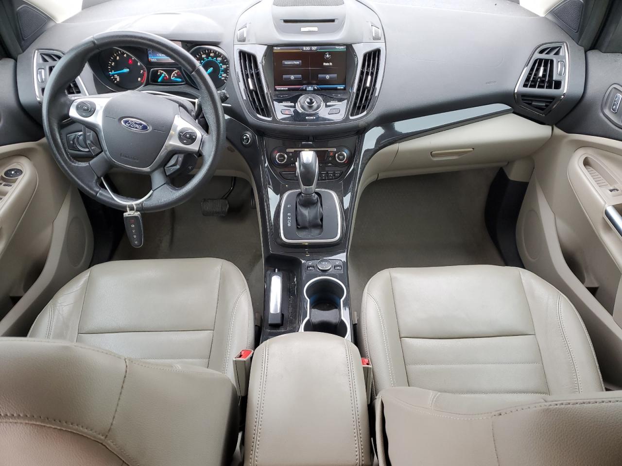 FORD ESCAPE TITANIUM