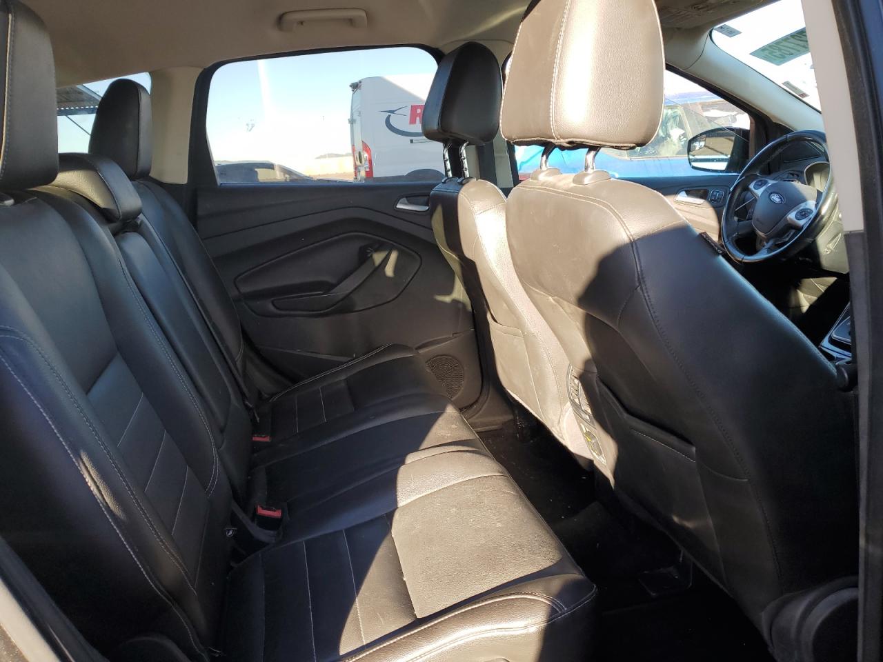 FORD ESCAPE TITANIUM