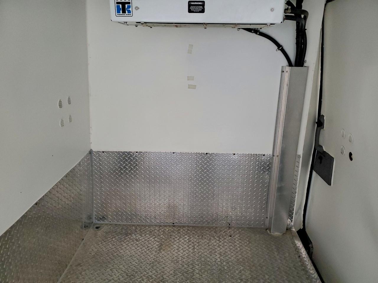 Lot #3316788446 2016 NISSAN NV 2500