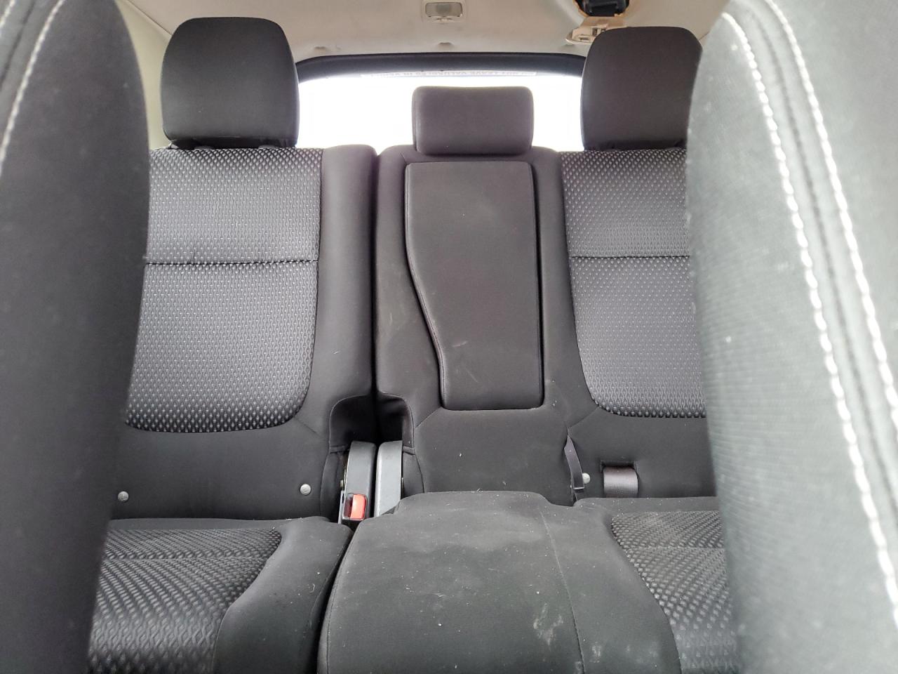 MITSUBISHI OUTLANDER SE