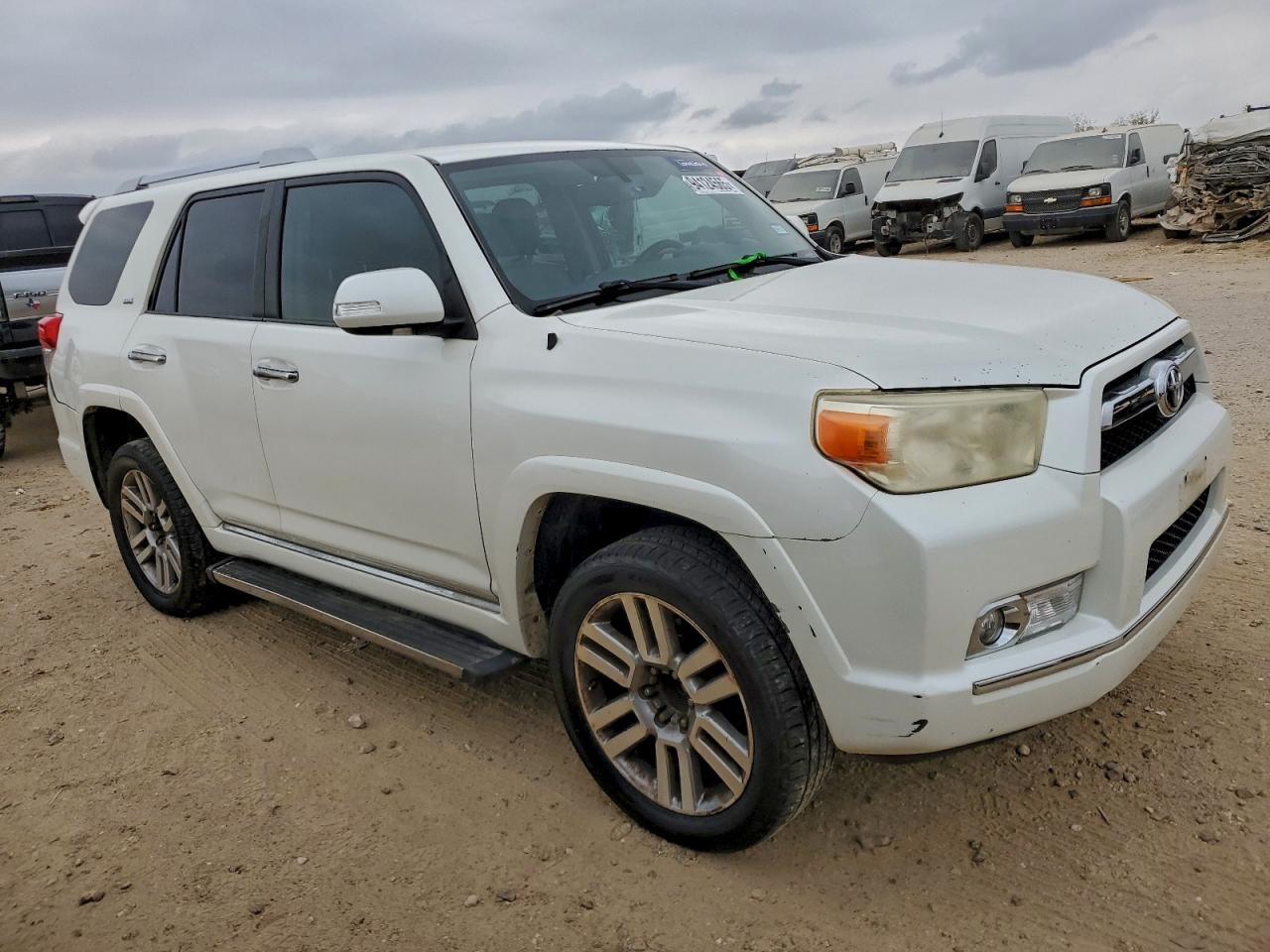 TOYOTA 4RUNNER SR5