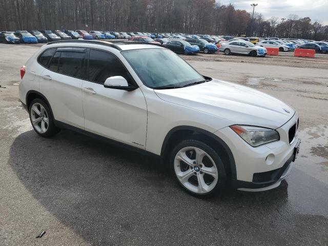 2015 BMW X1 XDRIVE3 WBAVM5C58FVV94487