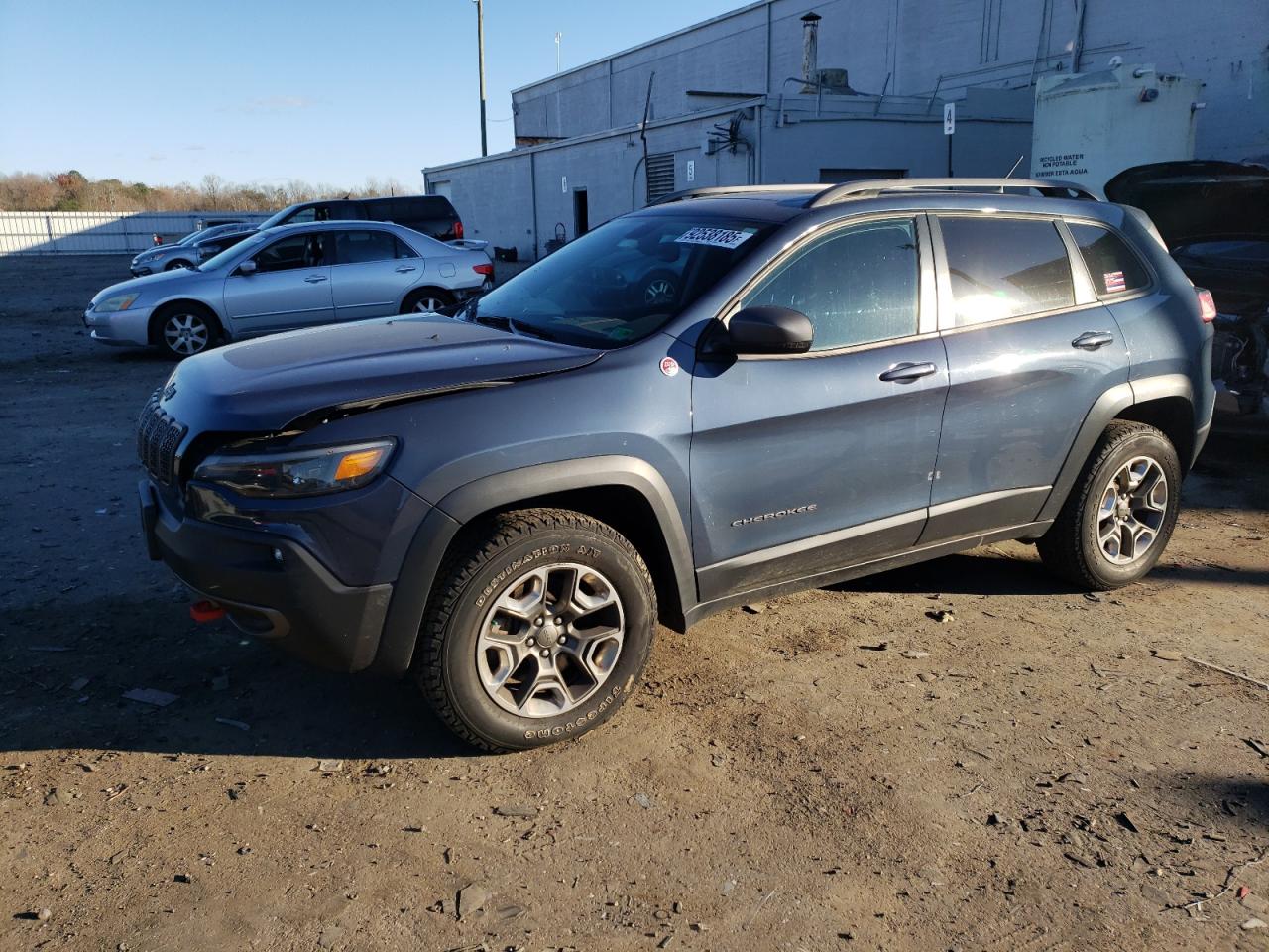 Lot #3301847395 2019 JEEP CHEROKEE T
