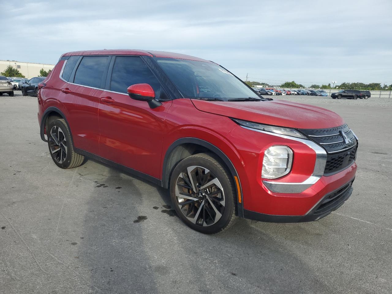 MITSUBISHI OUTLANDER ES