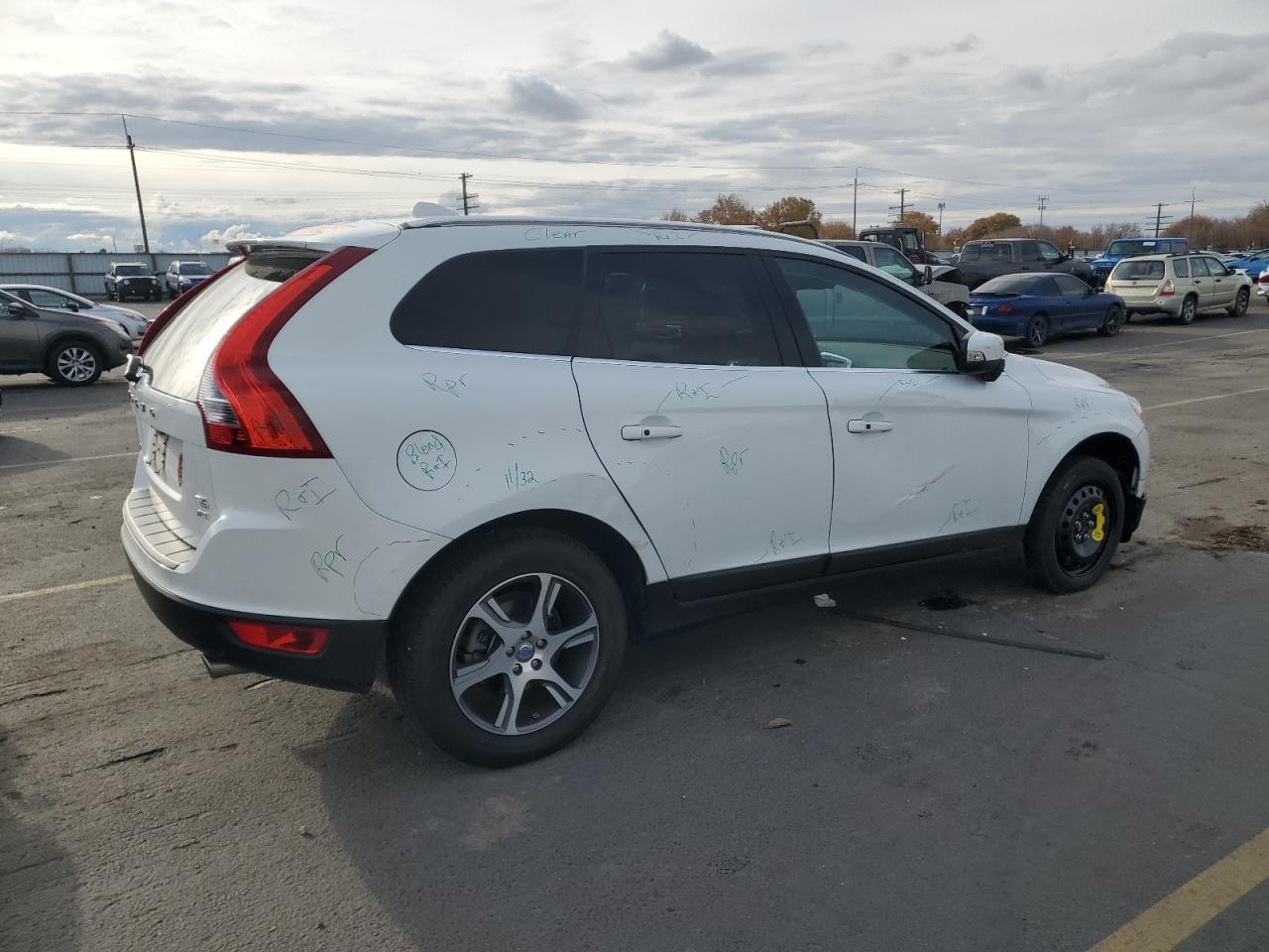 VOLVO XC60 T6
