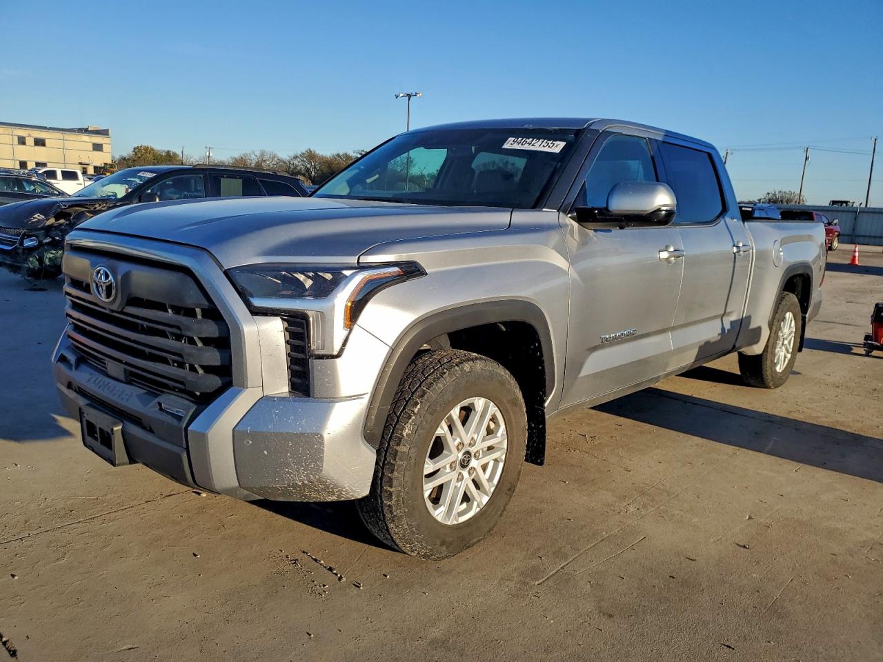 TOYOTA TUNDRA CREWMAX SR5