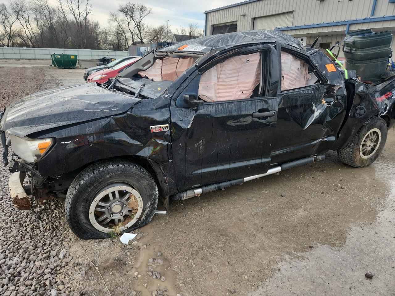 TOYOTA TUNDRA CREWMAX SR5