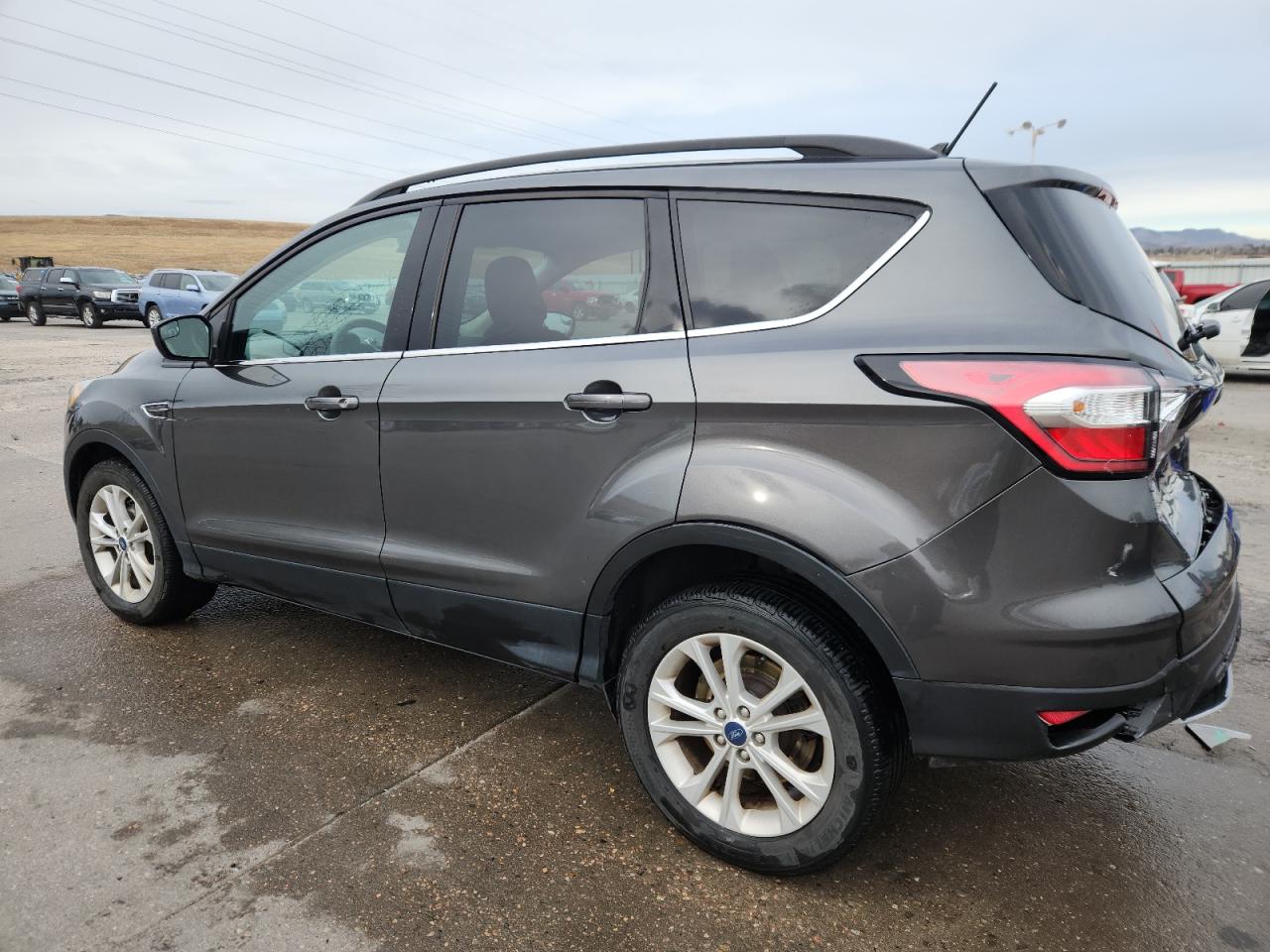 FORD ESCAPE SE