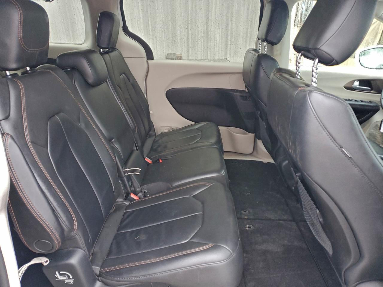 CHRYSLER PACIFICA TOURING L