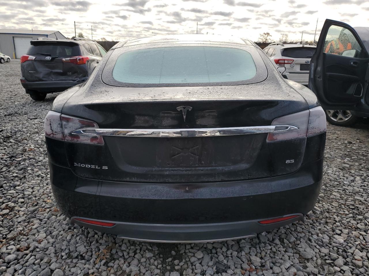 TESLA MODEL S