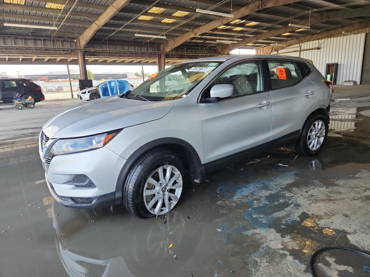 NISSAN ROGUE SPORT S