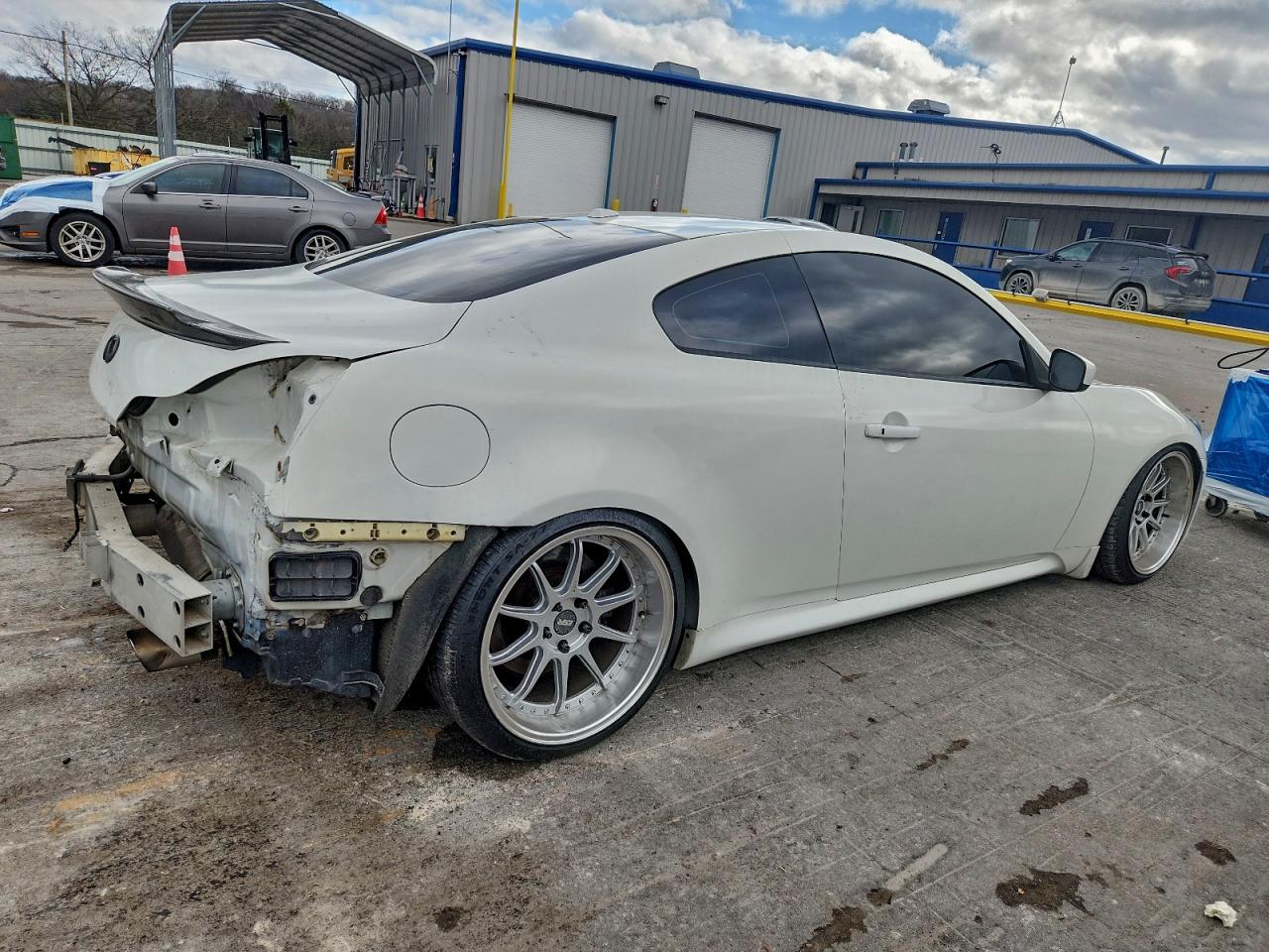 INFINITI G37 JOURNEY