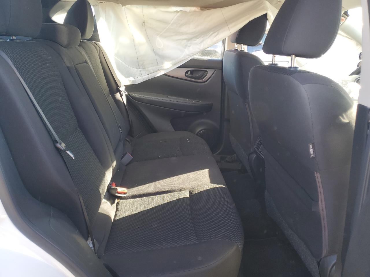 NISSAN ROGUE SPORT S