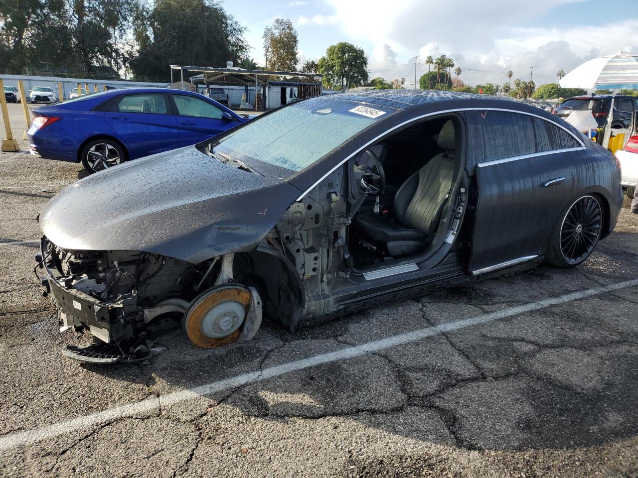 MERCEDES-BENZ EQE 350+