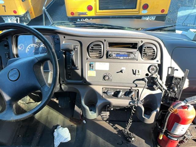 2016 FREIGHTLINER CHASSIS B2 #3292323319