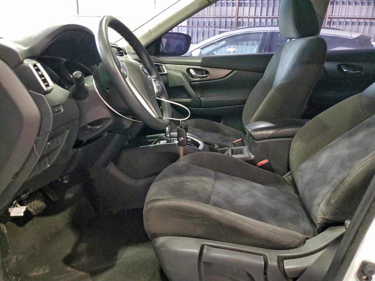 Lot #3303659937 2015 NISSAN ROGUE S