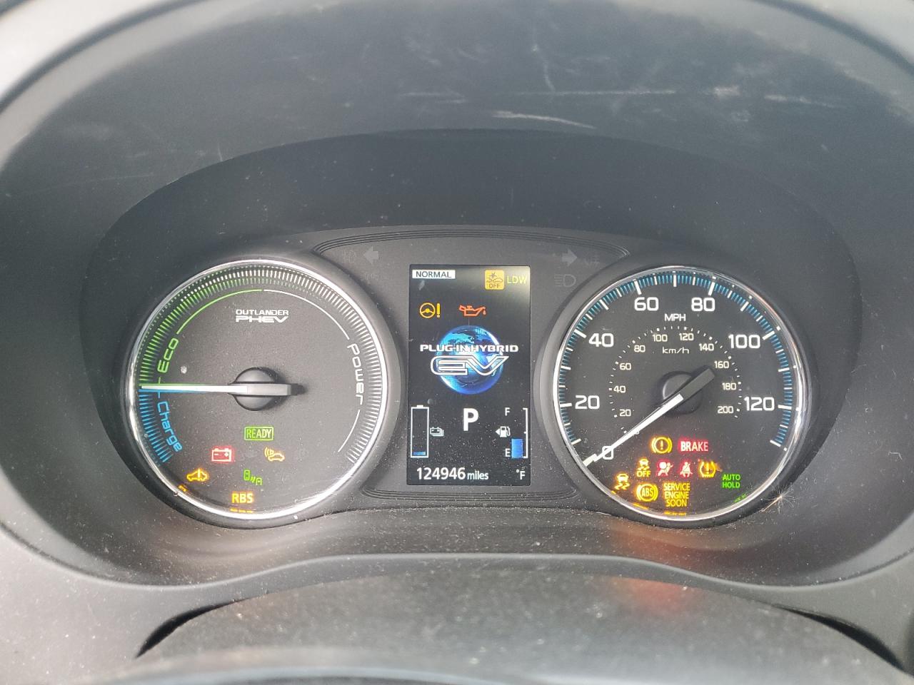 MITSUBISHI OUTLANDER SE