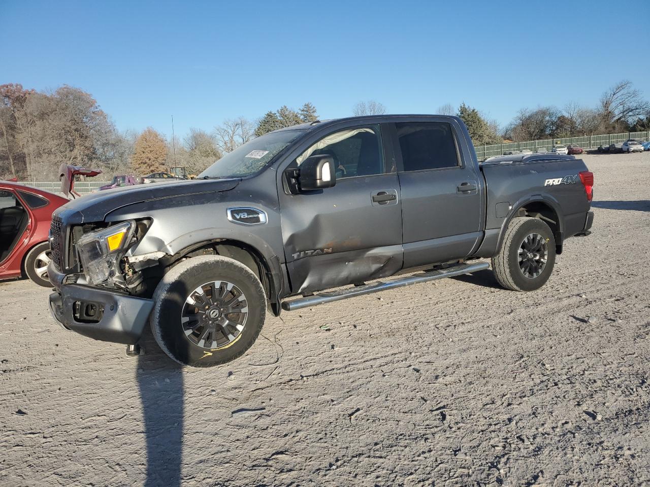 NISSAN TITAN SV