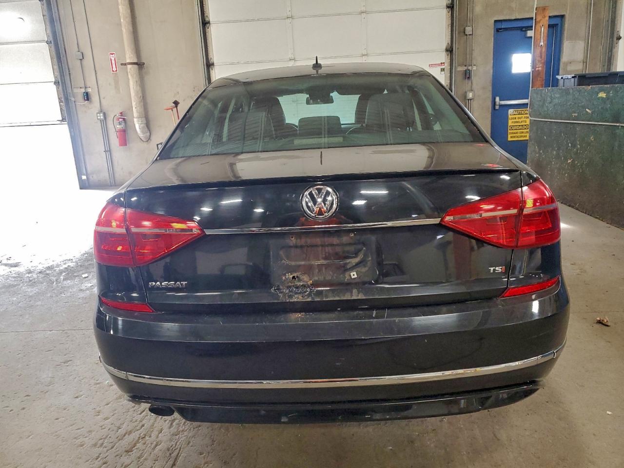 VOLKSWAGEN PASSAT S