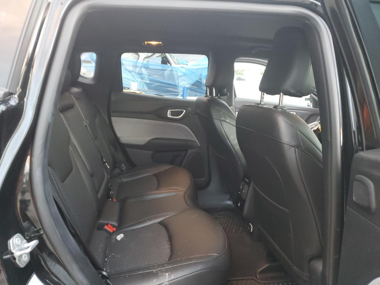 Lot #3302702012 2025 JEEP COMPASS LA