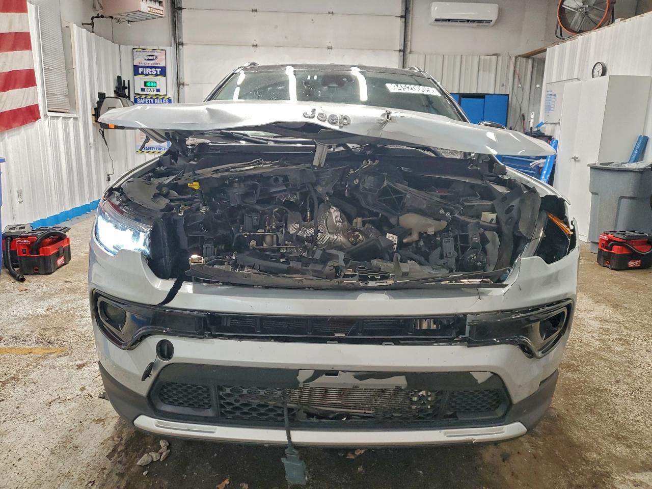 JEEP COMPASS LIMITED