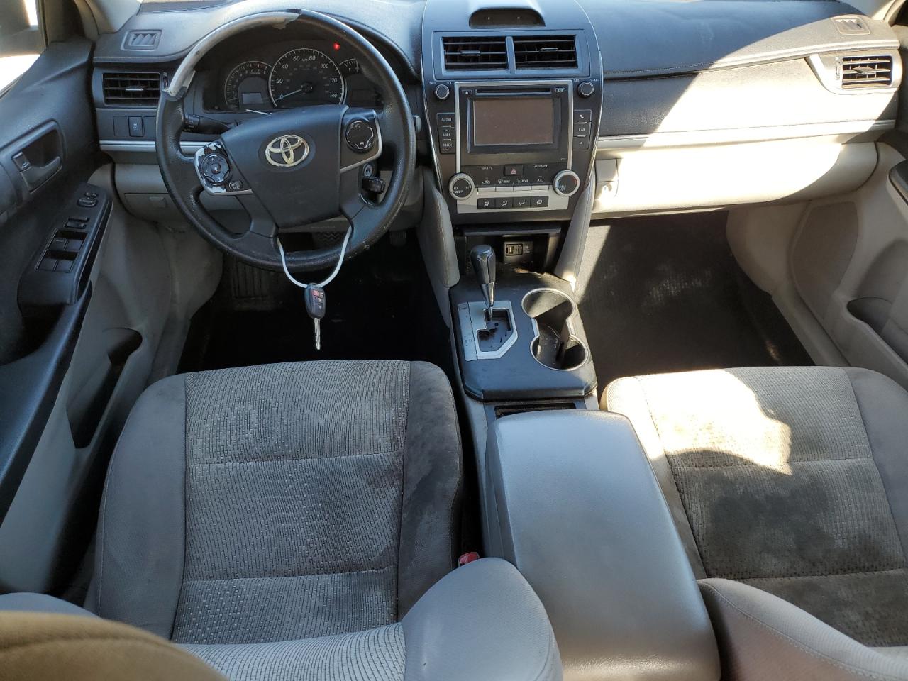 TOYOTA CAMRY BASE