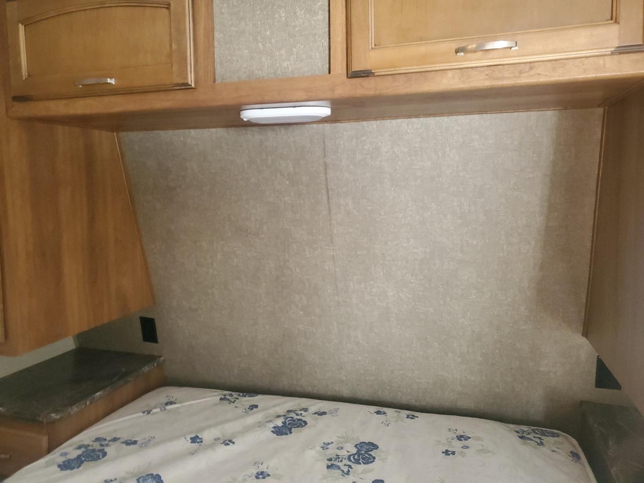 Lot #3290258207 2017 SPRINGDALE KEYSTONE