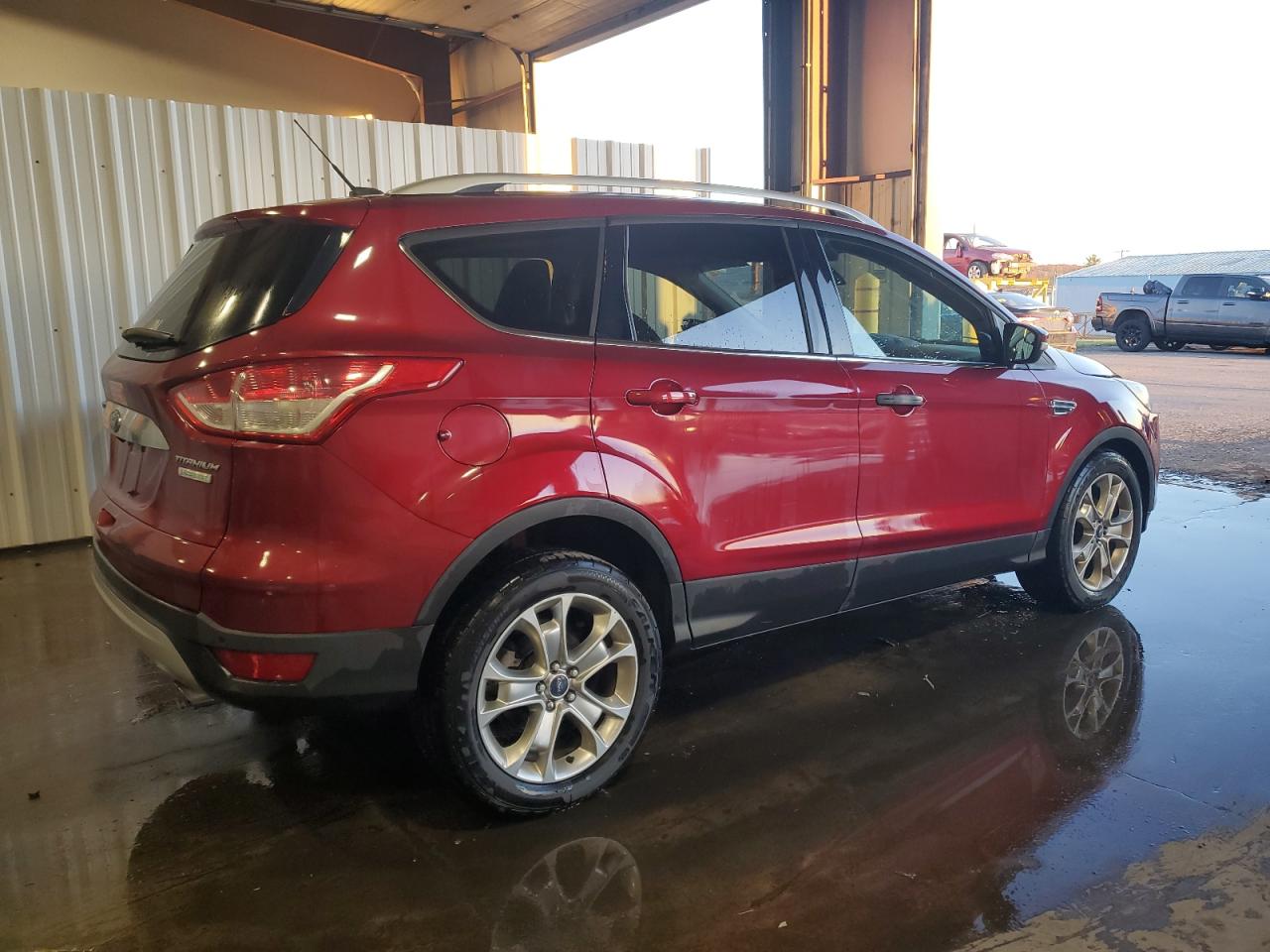 FORD ESCAPE TITANIUM