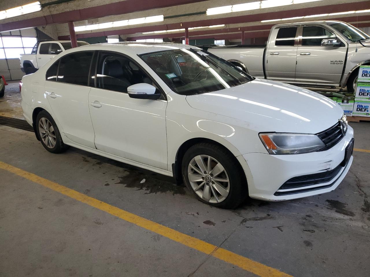 VOLKSWAGEN JETTA SE